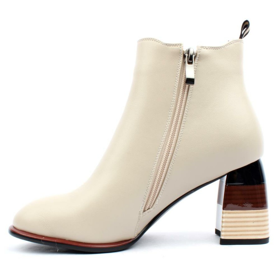 Women Redz | D3737 Ankle Boot - Beige