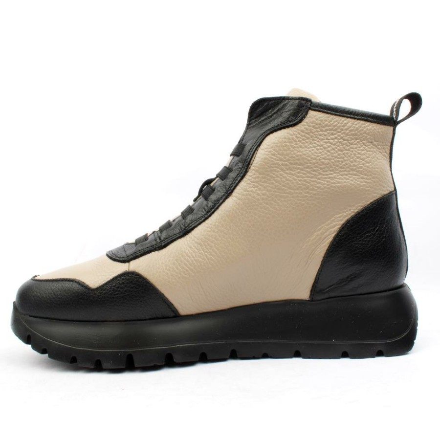 Women Wonders | A2415 Boot - Black Beige