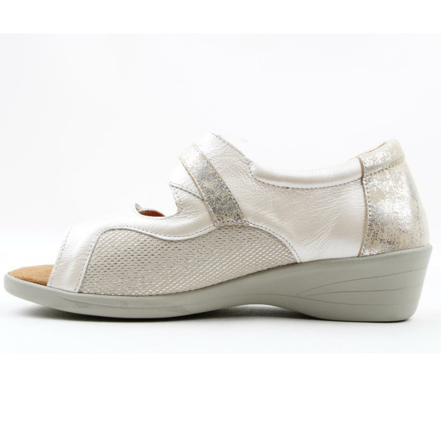 Women Softmode | Stacey Closed Heel Sandal - Beige