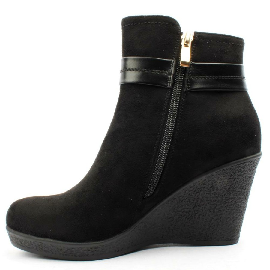 Women Redz | D3957 Boot - Black Suede