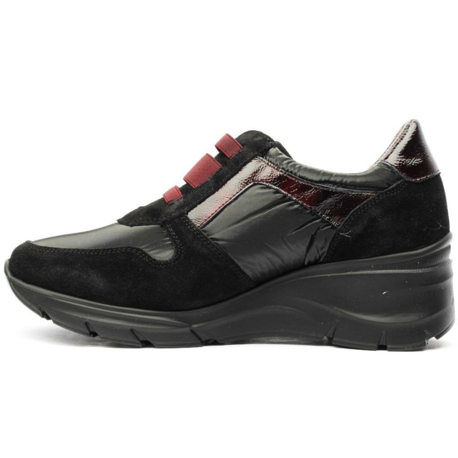 Women Fluchos | F1509 Laced Shoe - Black