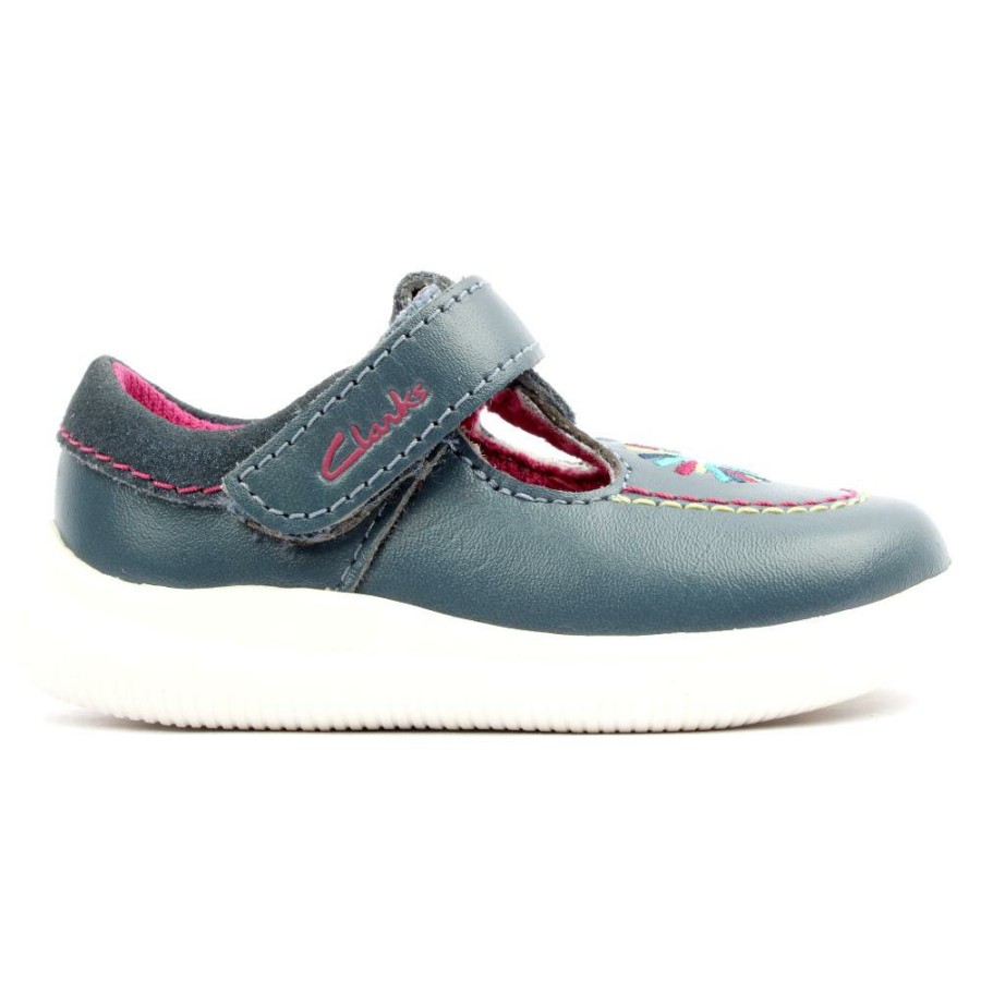 Kids Clarks | Crest Prom T Shoe - Blue E